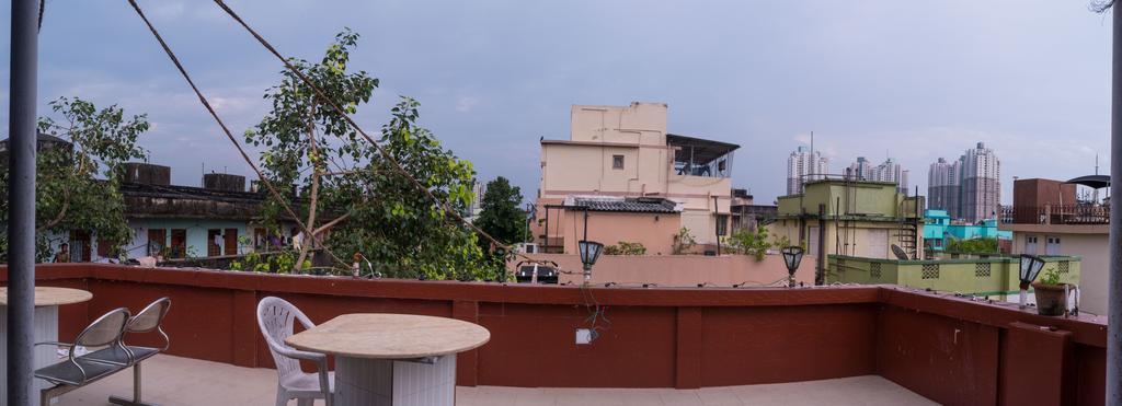 New Metro Guest House โกลกาตา ภายนอก รูปภาพ