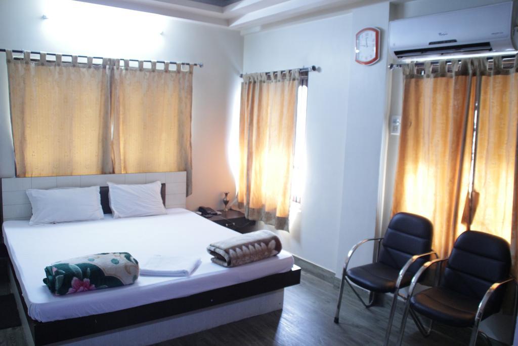 New Metro Guest House โกลกาตา ภายนอก รูปภาพ